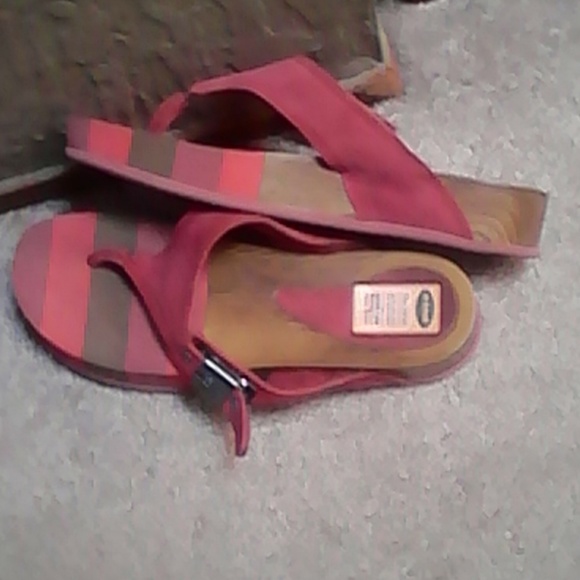 COPY - Dr.Scholl's  suede top sandals - Picture 1 of 3